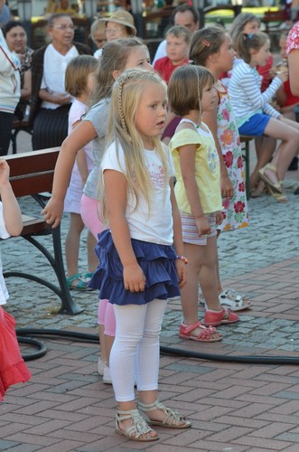 Roztańczony tucholski rynek ZDJĘCIA