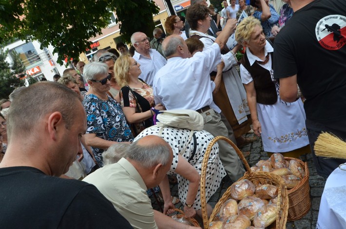Chleba starczyło dla wszystkich GALERIA