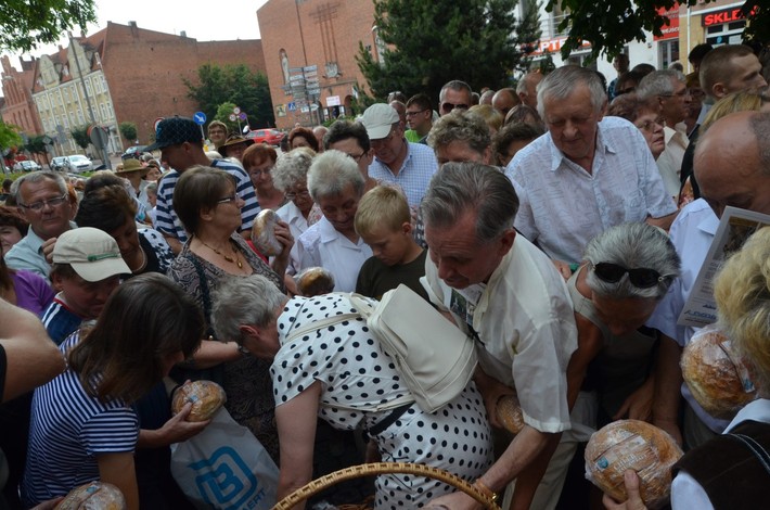 Chleba starczyło dla wszystkich GALERIA