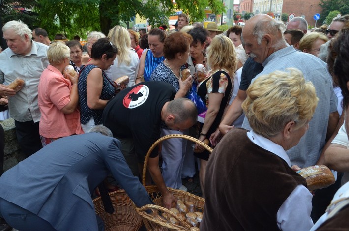 Chleba starczyło dla wszystkich GALERIA