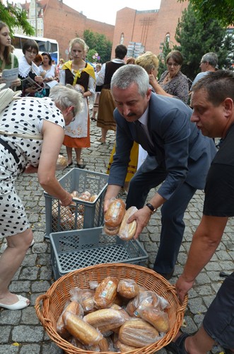 Chleba starczyło dla wszystkich GALERIA