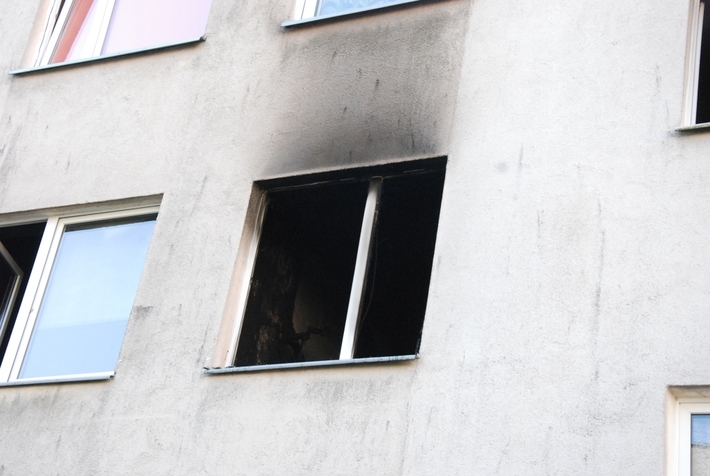 Pożar zaczął się od dziecięcego łóżeczka!  ZDJĘCIA