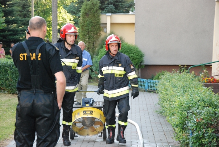 Pożar zaczął się od dziecięcego łóżeczka!  ZDJĘCIA
