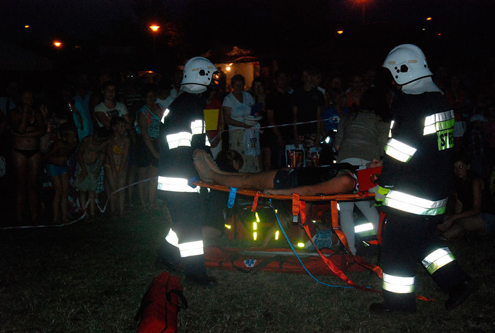 Rozbił się autobus wypełniony młodzieżą