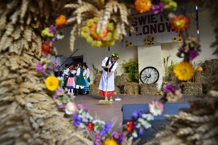 Barwne Święto Plonów - ZDJĘCIA, FILM