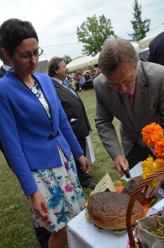 Gości witali chlebem ZDJĘCIA