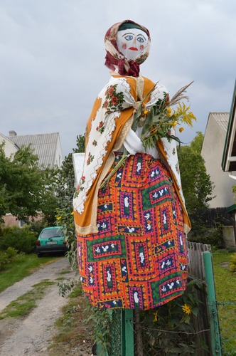 Z przytupem przemaszerowali przez wioskę ZDJĘCIA