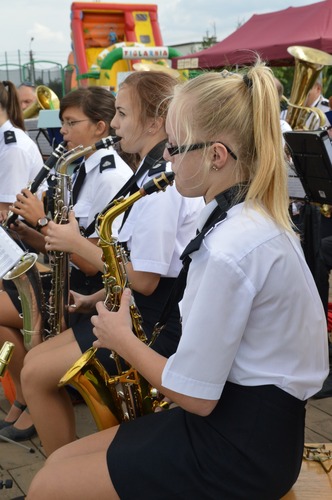 Z przytupem przemaszerowali przez wioskę ZDJĘCIA