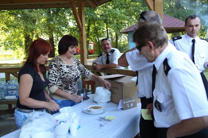 Mieszkańcy rywalizowali podczas dożynek w Kęsowie