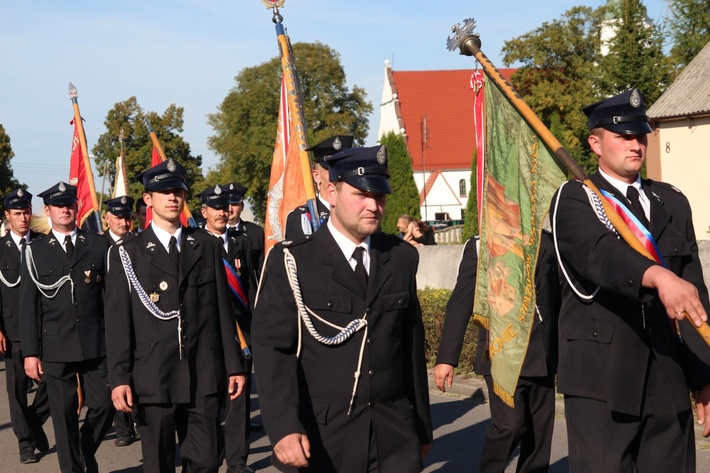 Mieszkańcy rywalizowali podczas dożynek w Kęsowie