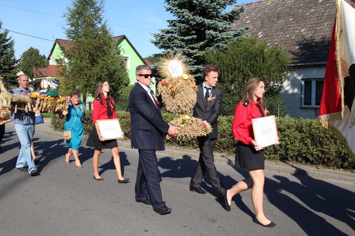 Mieszkańcy rywalizowali podczas dożynek w Kęsowie