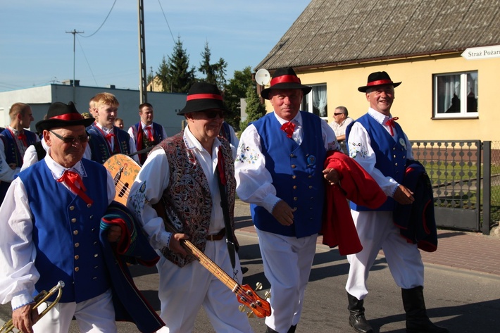 Mieszkańcy rywalizowali podczas dożynek w Kęsowie