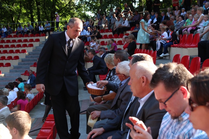 Mieszkańcy rywalizowali podczas dożynek w Kęsowie