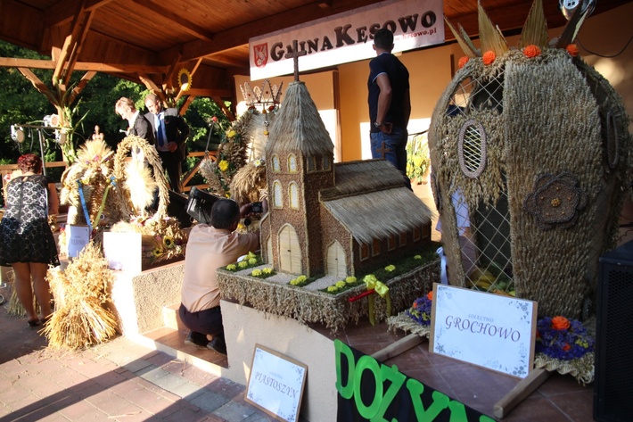 Mieszkańcy rywalizowali podczas dożynek w Kęsowie