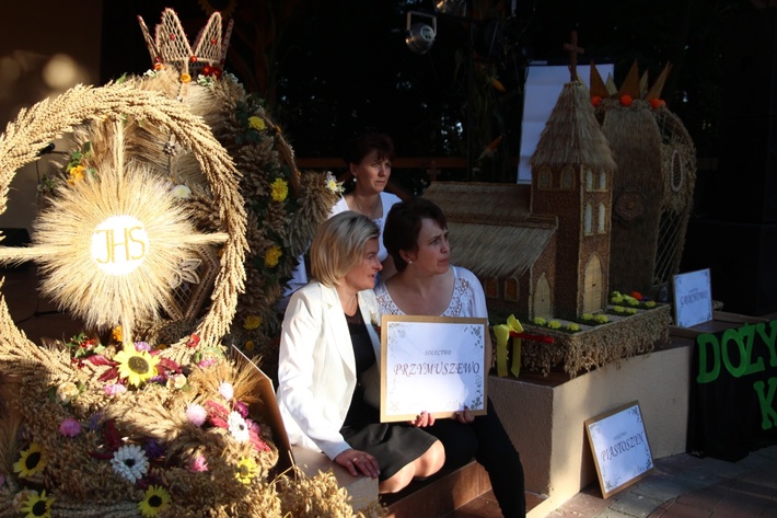 Mieszkańcy rywalizowali podczas dożynek w Kęsowie