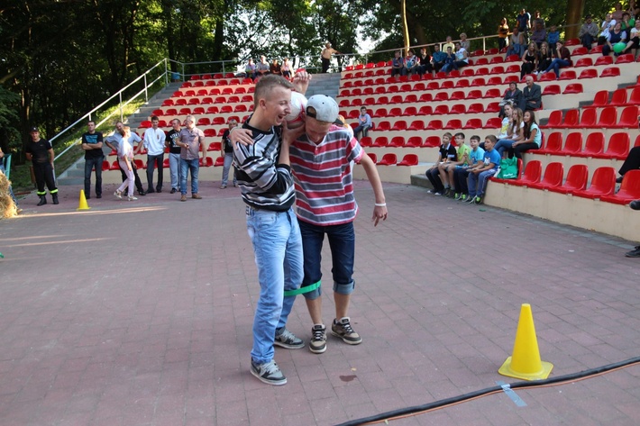 Mieszkańcy rywalizowali podczas dożynek w Kęsowie