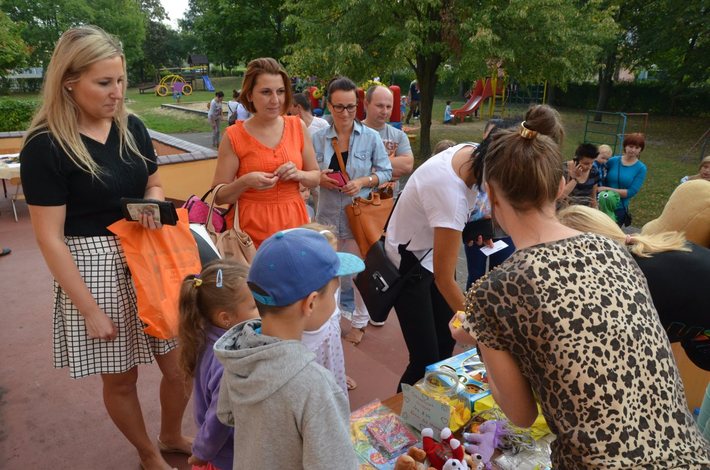 Przedszkolaki zaprosiły na pieczone ziemniaki  GALERIA