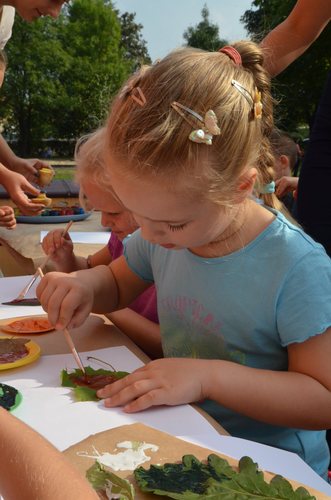 Przedszkolaki zaprosiły na pieczone ziemniaki  GALERIA