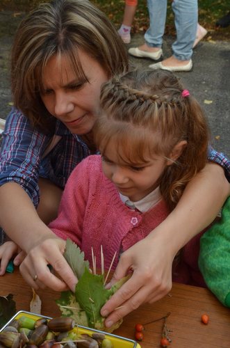 Przedszkolaki zaprosiły na pieczone ziemniaki  GALERIA