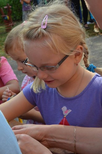 Przedszkolaki zaprosiły na pieczone ziemniaki  GALERIA