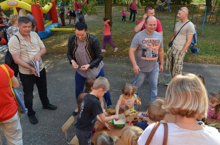 Przedszkolaki zaprosiły na pieczone ziemniaki  GALERIA