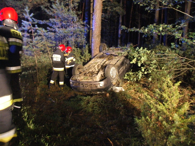 Wypadek za Legbądem AKTUALIZACJA / ZDJĘCIA