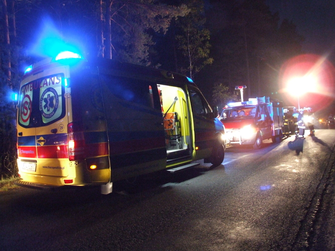 Wypadek za Legbądem AKTUALIZACJA / ZDJĘCIA