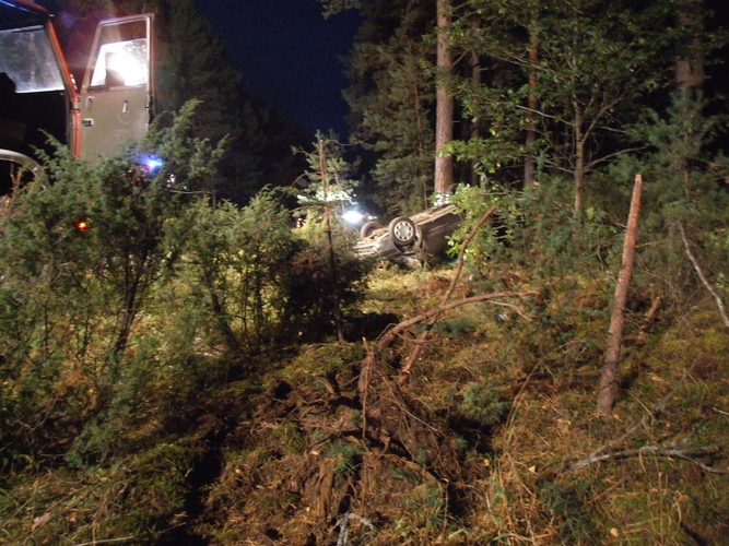 Wypadek za Legbądem AKTUALIZACJA / ZDJĘCIA