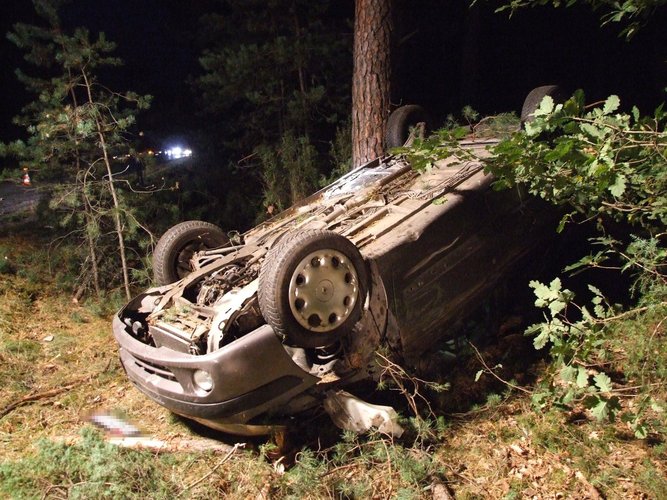 Wypadek za Legbądem AKTUALIZACJA / ZDJĘCIA