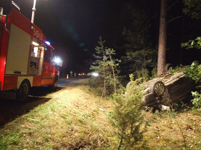 Wypadek za Legbądem AKTUALIZACJA / ZDJĘCIA