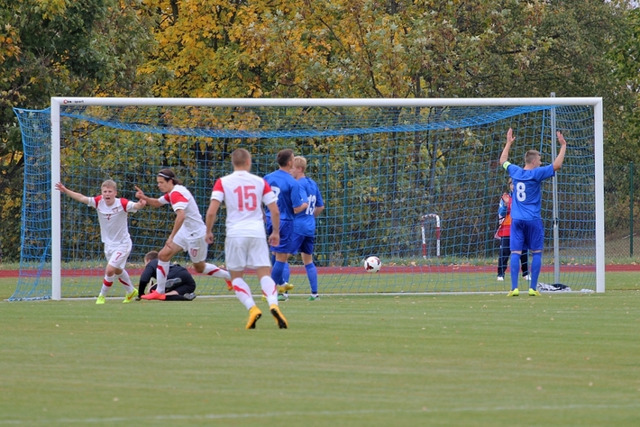 Wysokie zwycięstwo i gwiazdy polskiej piłki