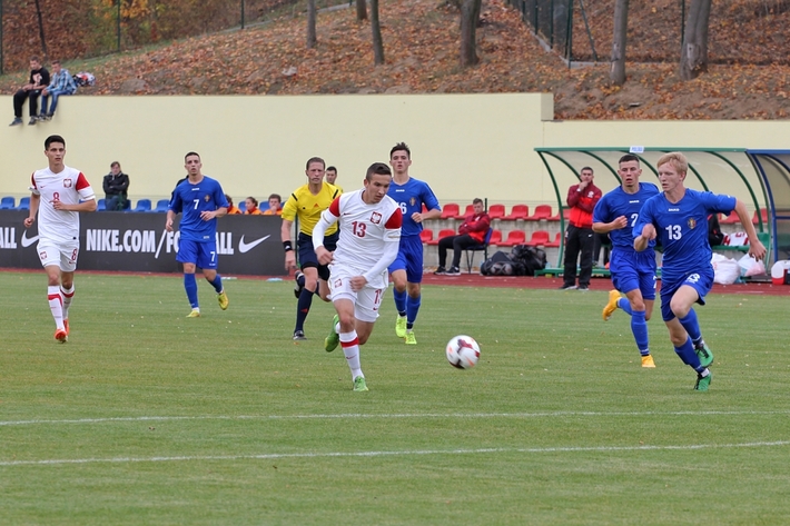 Wysokie zwycięstwo i gwiazdy polskiej piłki