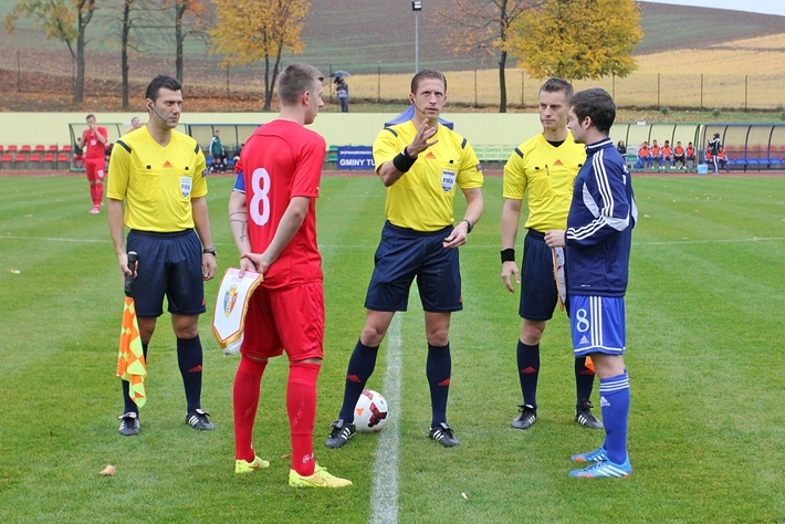 Międzynarodowy futbol w Tucholi  ZDJĘCIA