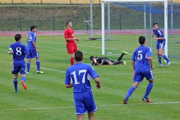 Międzynarodowy futbol w Tucholi  ZDJĘCIA
