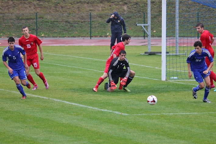 Międzynarodowy futbol w Tucholi  ZDJĘCIA