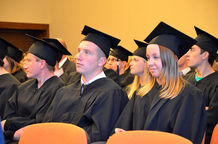 Vivat Academia, vivat Profesores!