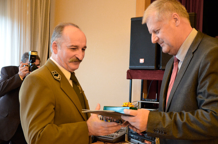 Vivat Academia, vivat Profesores!