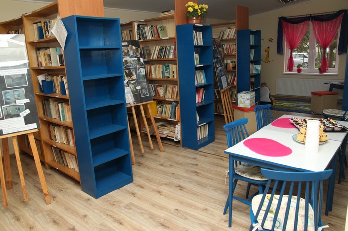 Wypożyczą książki w dawnym chlewiku ZDJĘCIA