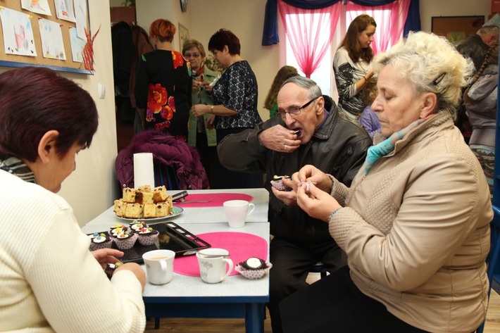 Wypożyczą książki w dawnym chlewiku ZDJĘCIA