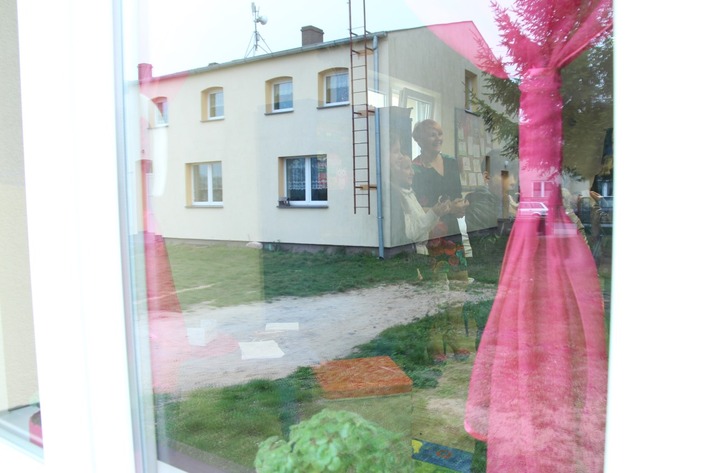 Wypożyczą książki w dawnym chlewiku ZDJĘCIA