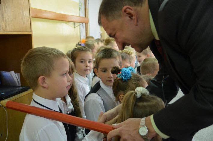 By wyrosnąć na mądrych i uczciwych ludzi GALERIA