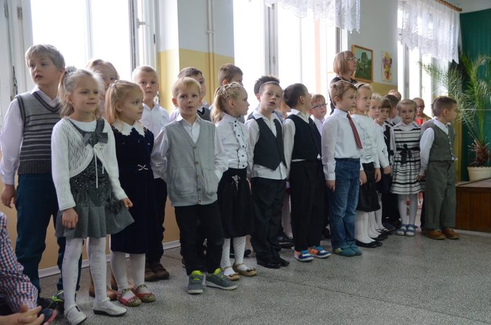 By wyrosnąć na mądrych i uczciwych ludzi GALERIA