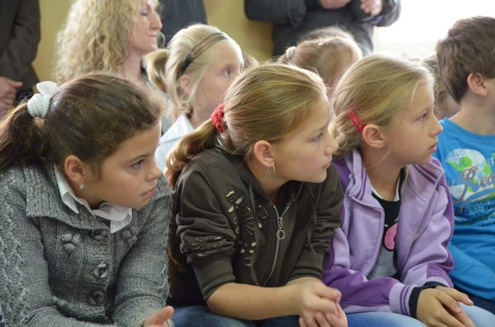 By wyrosnąć na mądrych i uczciwych ludzi GALERIA