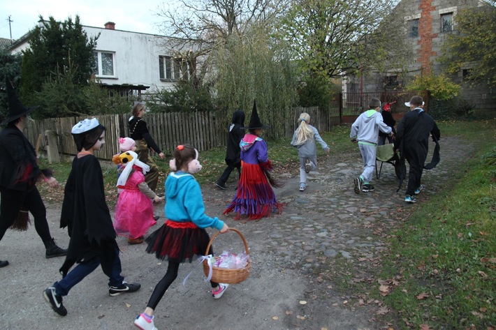 Cukierek albo psikus w Bagienicy ZDJĘCIA
