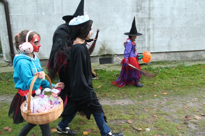 Cukierek albo psikus w Bagienicy ZDJĘCIA