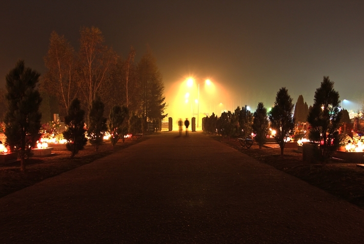 W blasku zniczy  ZDJĘCIA