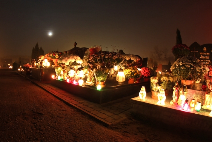 W blasku zniczy  ZDJĘCIA