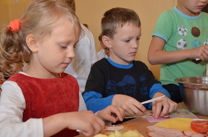 Dzieci próbowały pobić rekord Guinessa. Śniadaniem! GALERIA