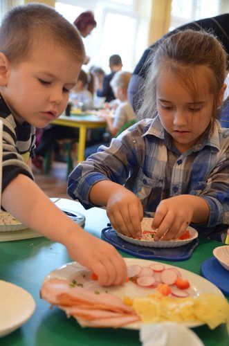 Dzieci próbowały pobić rekord Guinessa. Śniadaniem! GALERIA