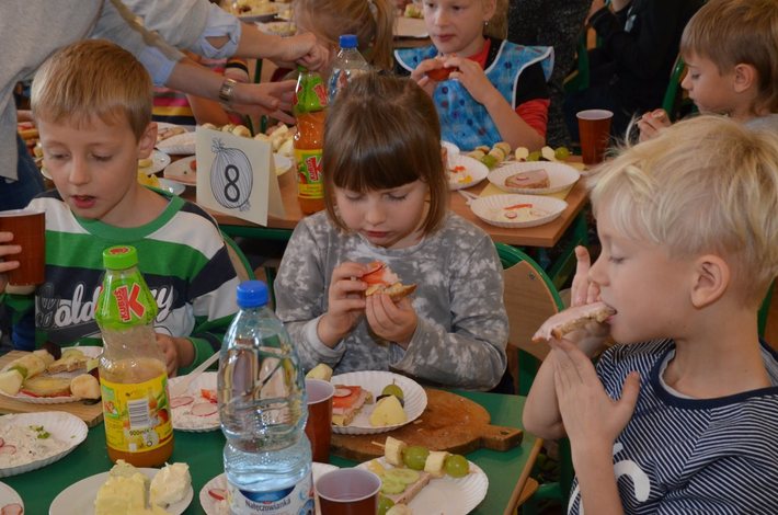 Dzieci próbowały pobić rekord Guinessa. Śniadaniem! GALERIA